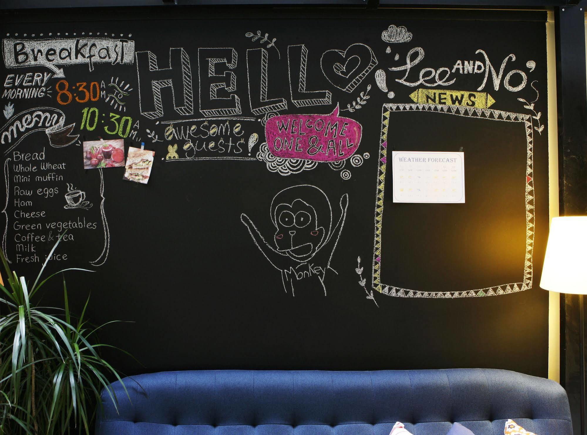 Lee & No Guesthouse Hongdae โซล ภายนอก รูปภาพ